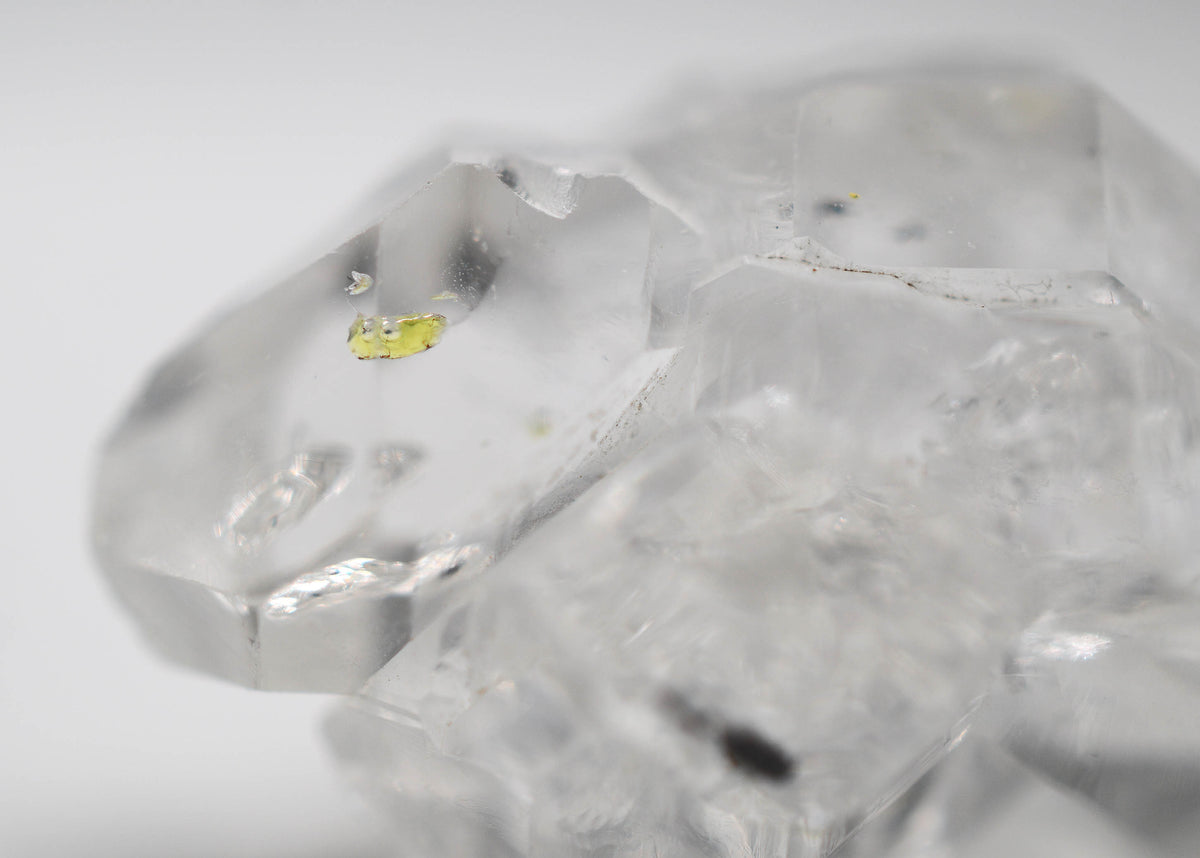 Golden Enhydro ~ Petroleum Quartz DT