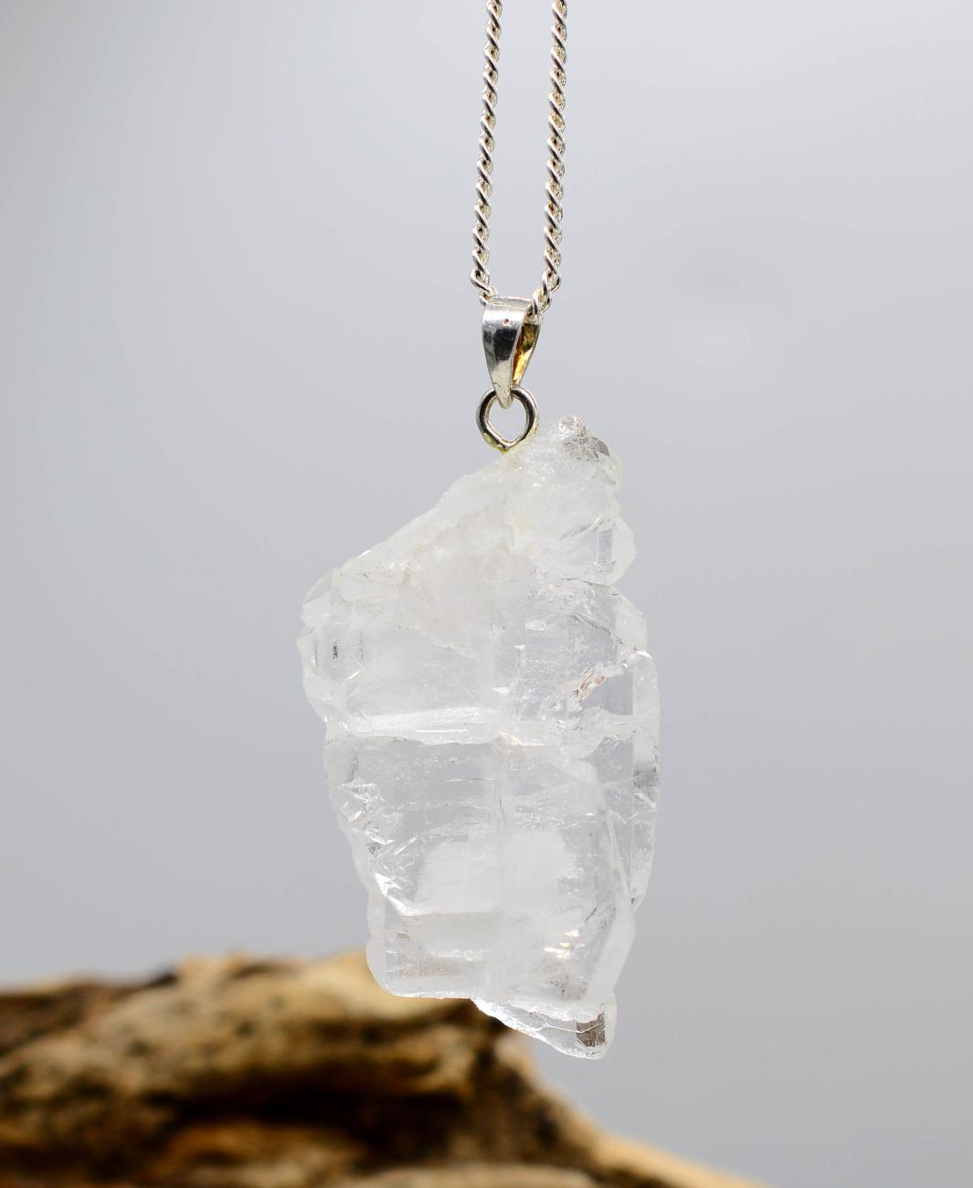 Faden Quartz Tabby DT Pendant