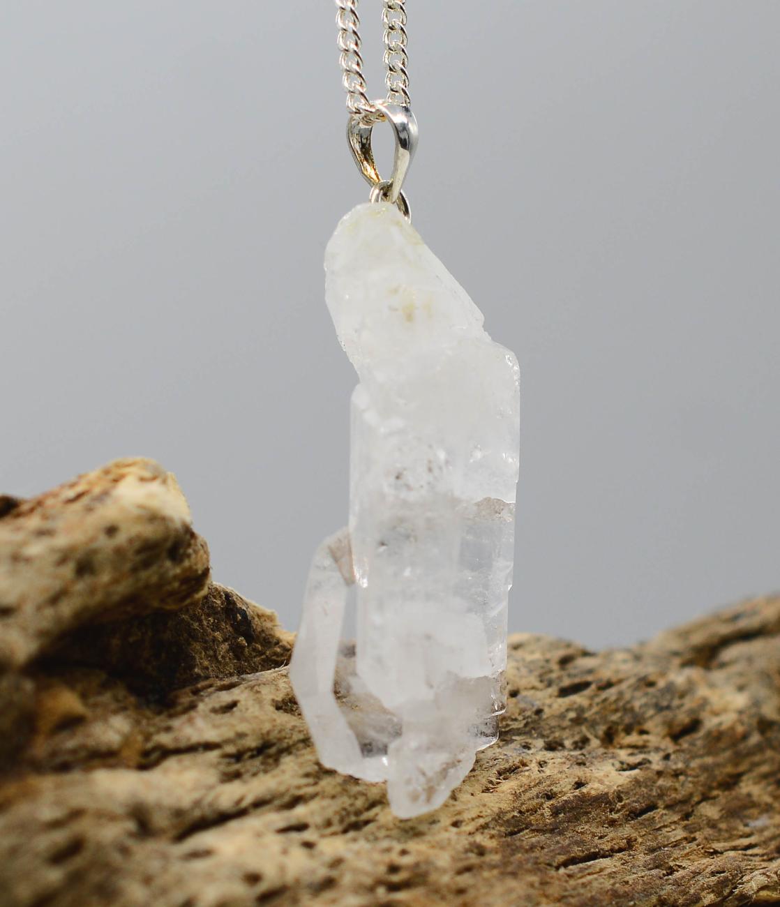 Faden Quartz Tabby DT Pendant