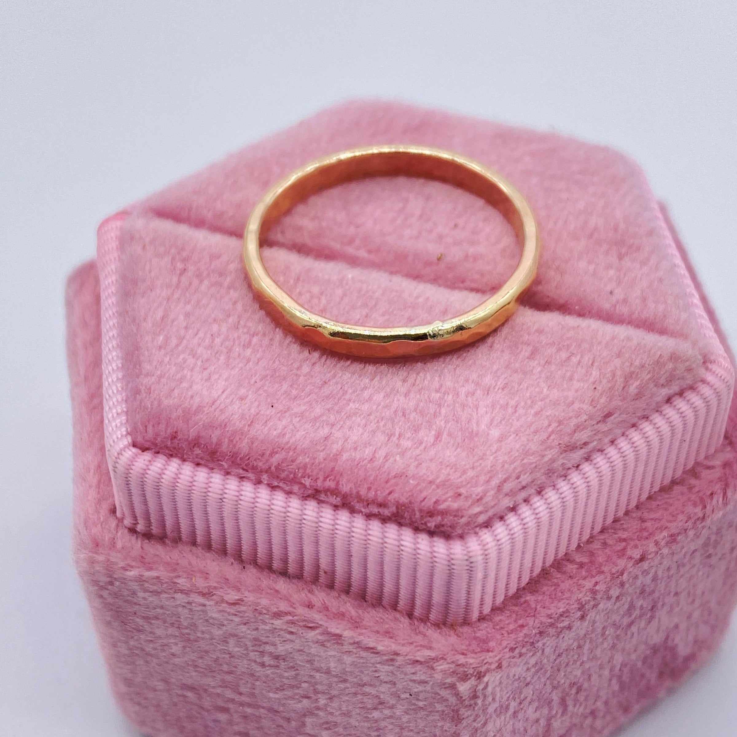 9ct Hammered Gold Ring