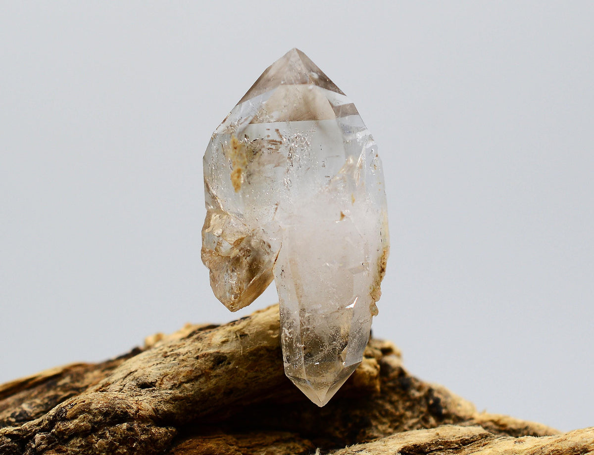 Brandberg Quartz Master Self-Healed Isis DT Enhydro