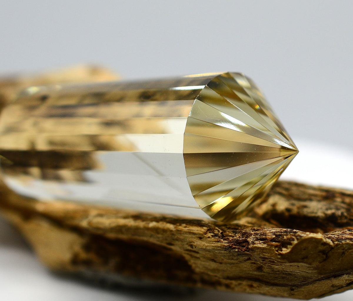 Natural Citrine Vogel Wand