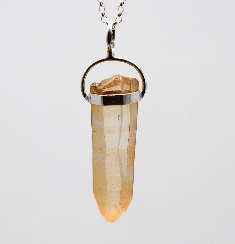 Golden Lemurian Quartz Silver Pendant: Ethically Mined Crystal