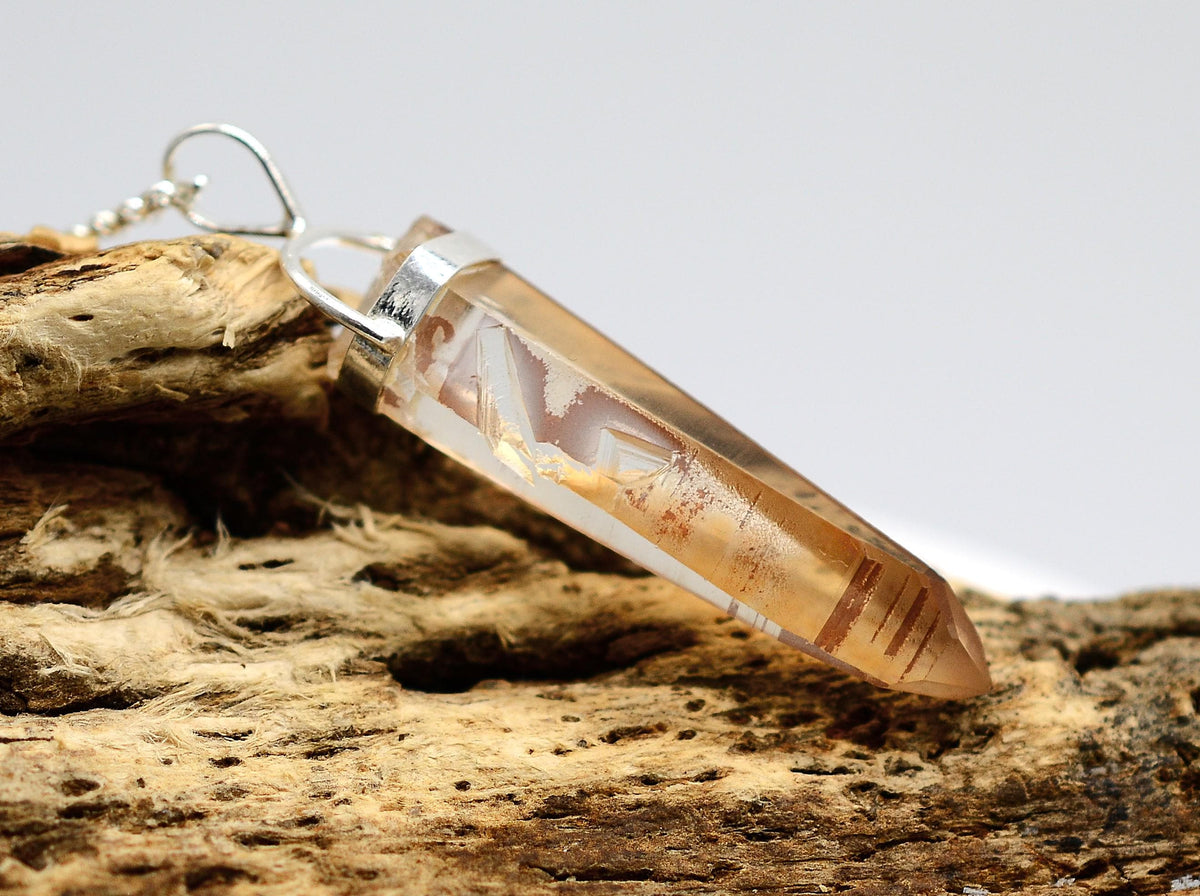 Golden Lemurian Quartz Silver Pendant: Ethically Mined Crystal