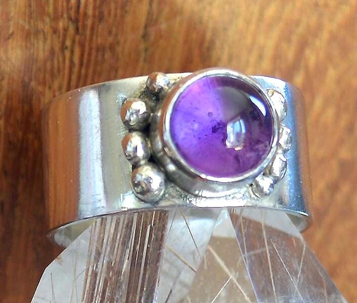 Handmade Amethyst Silver Ring: First-Grade Amethyst Ring