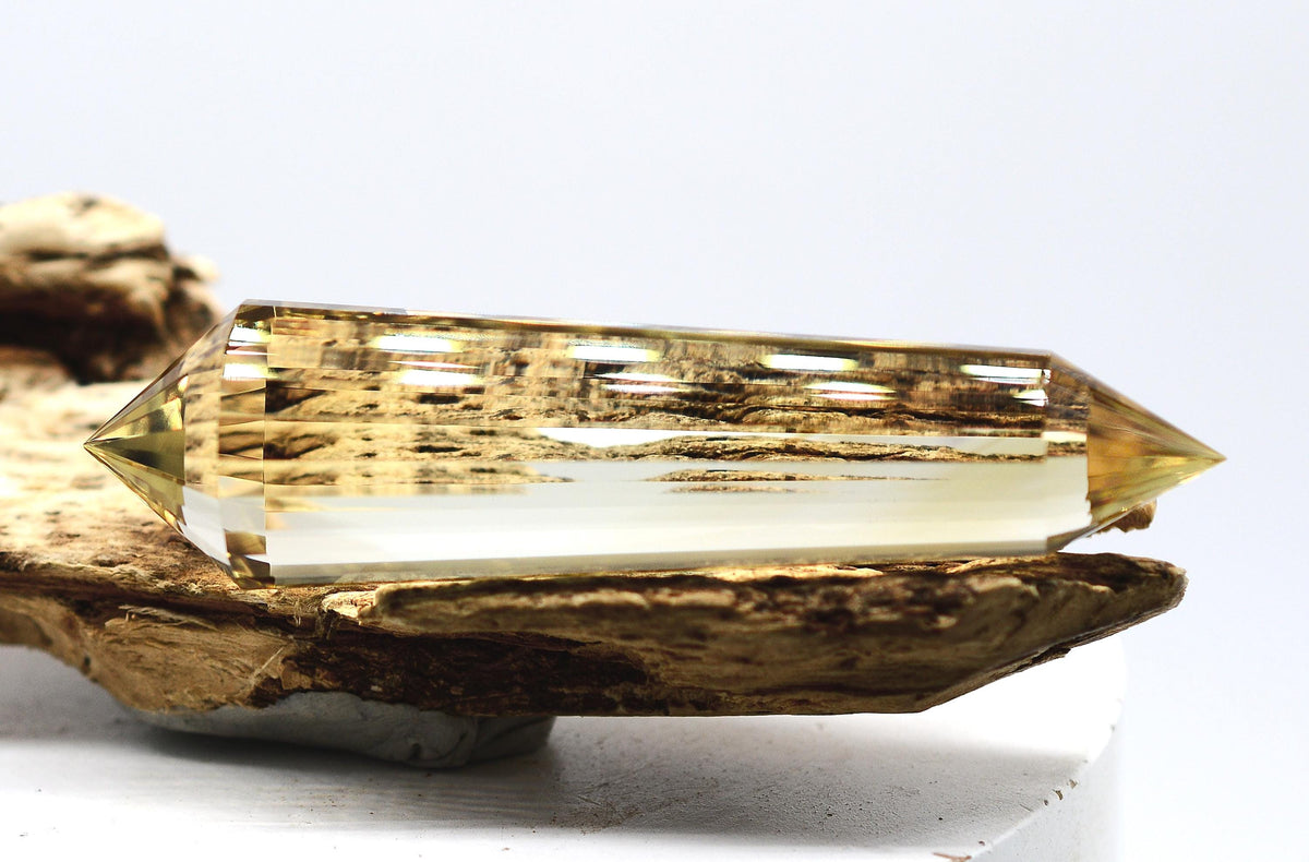 24-Sided Flawless Natural Citrine Vogel Wand: Ethically Mined Hand-Cut Vogel