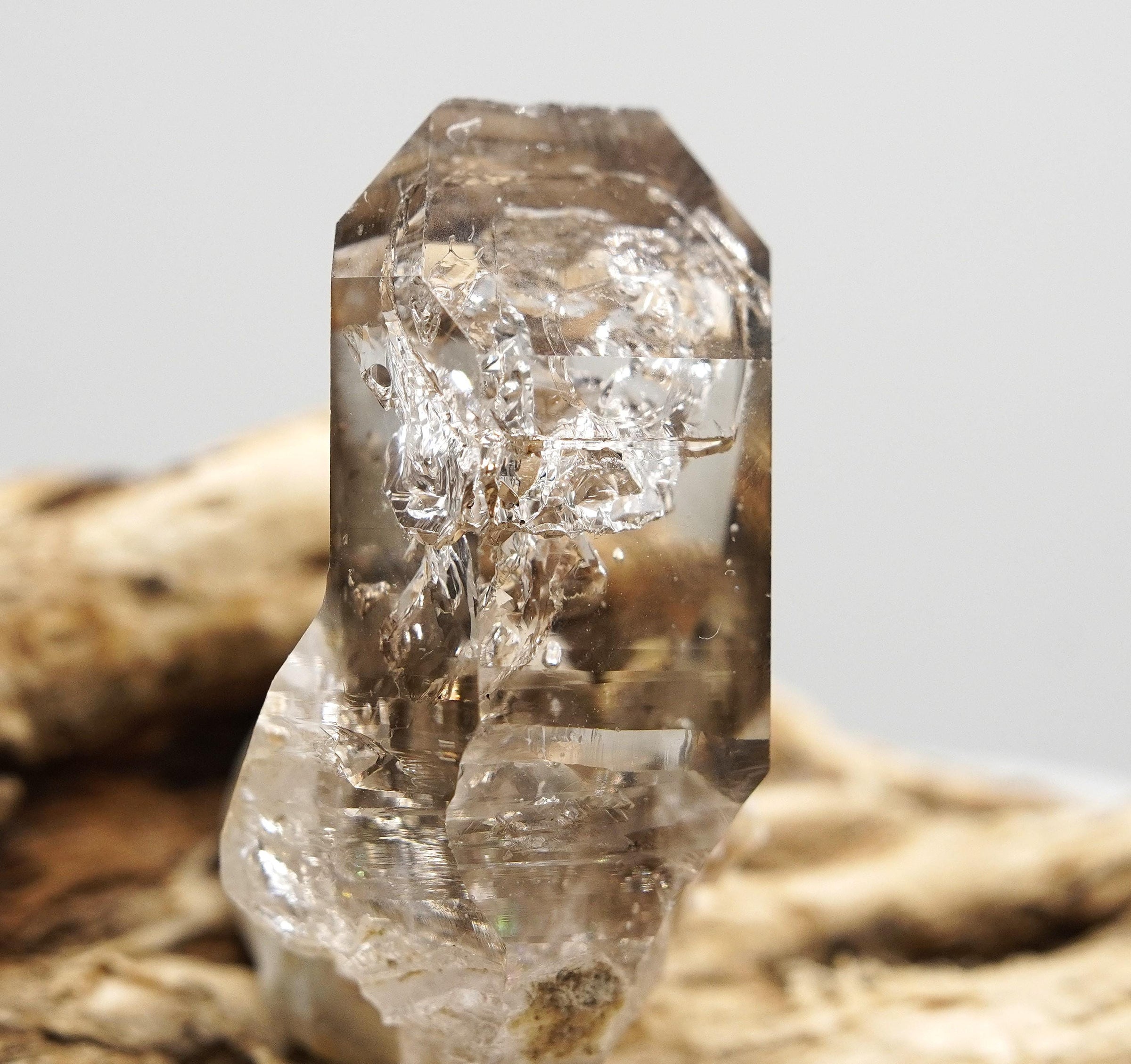 Omapeleki Brandberg Enhydro: Ethically Mined Natural Quartz