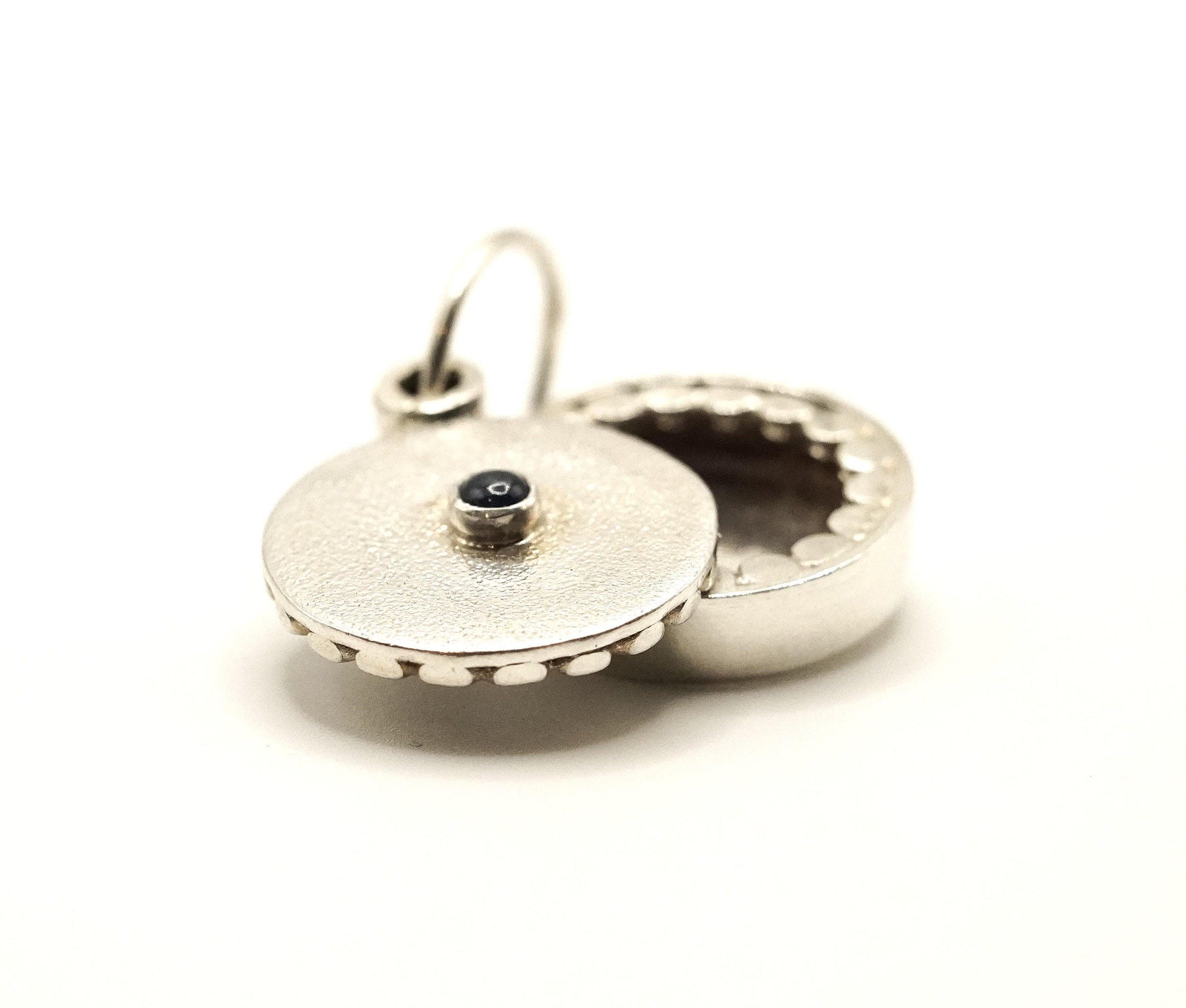 Blue Sapphire Locket Silver Pendant: Handmade Natural Gemstone Jewellery