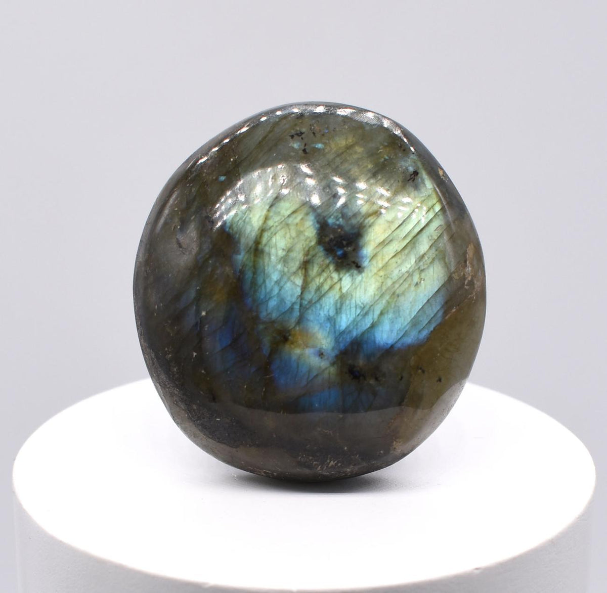 Blue Flash Labradorite Palmstone