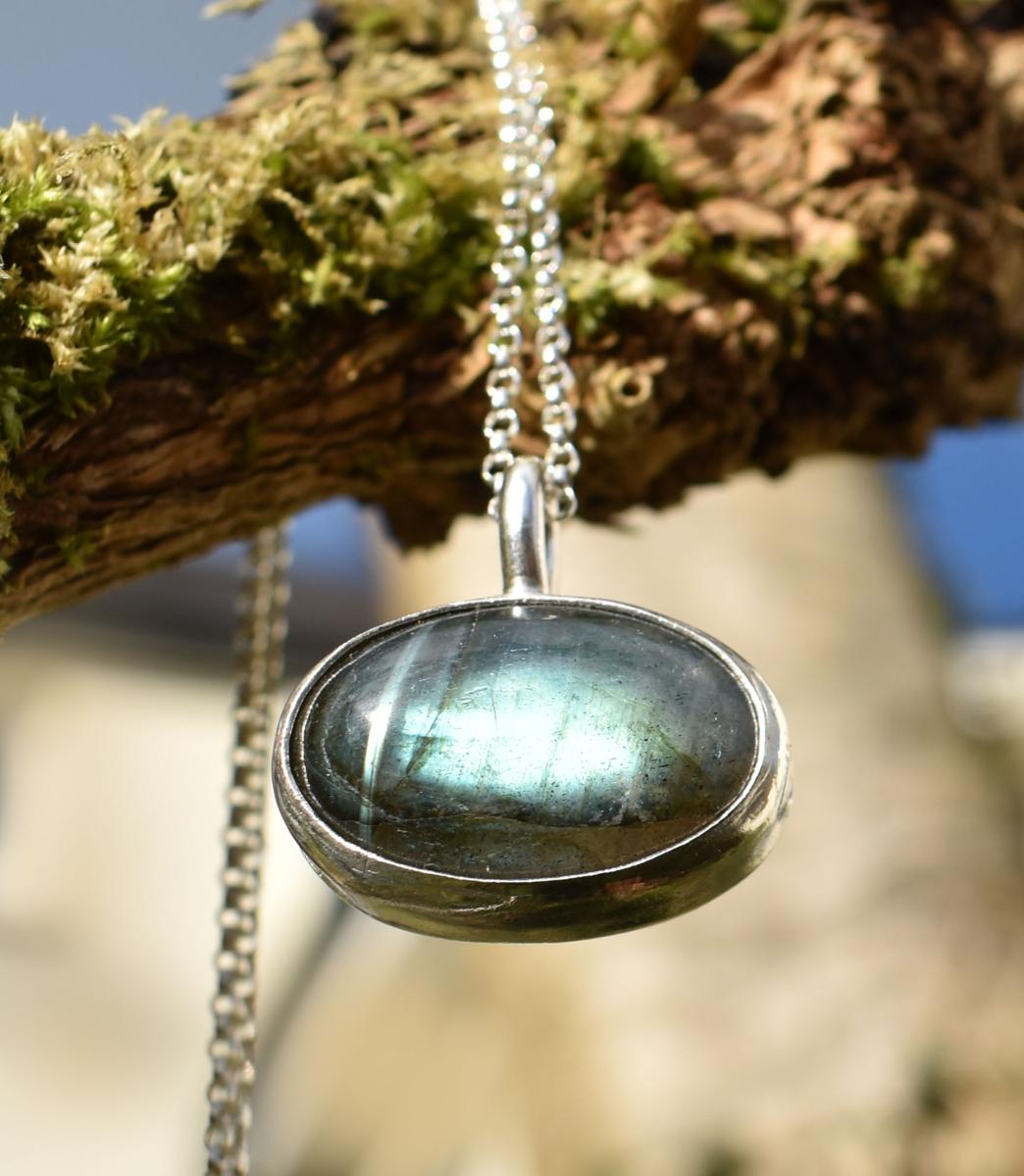 Handmade Labradorite Silver Pendant