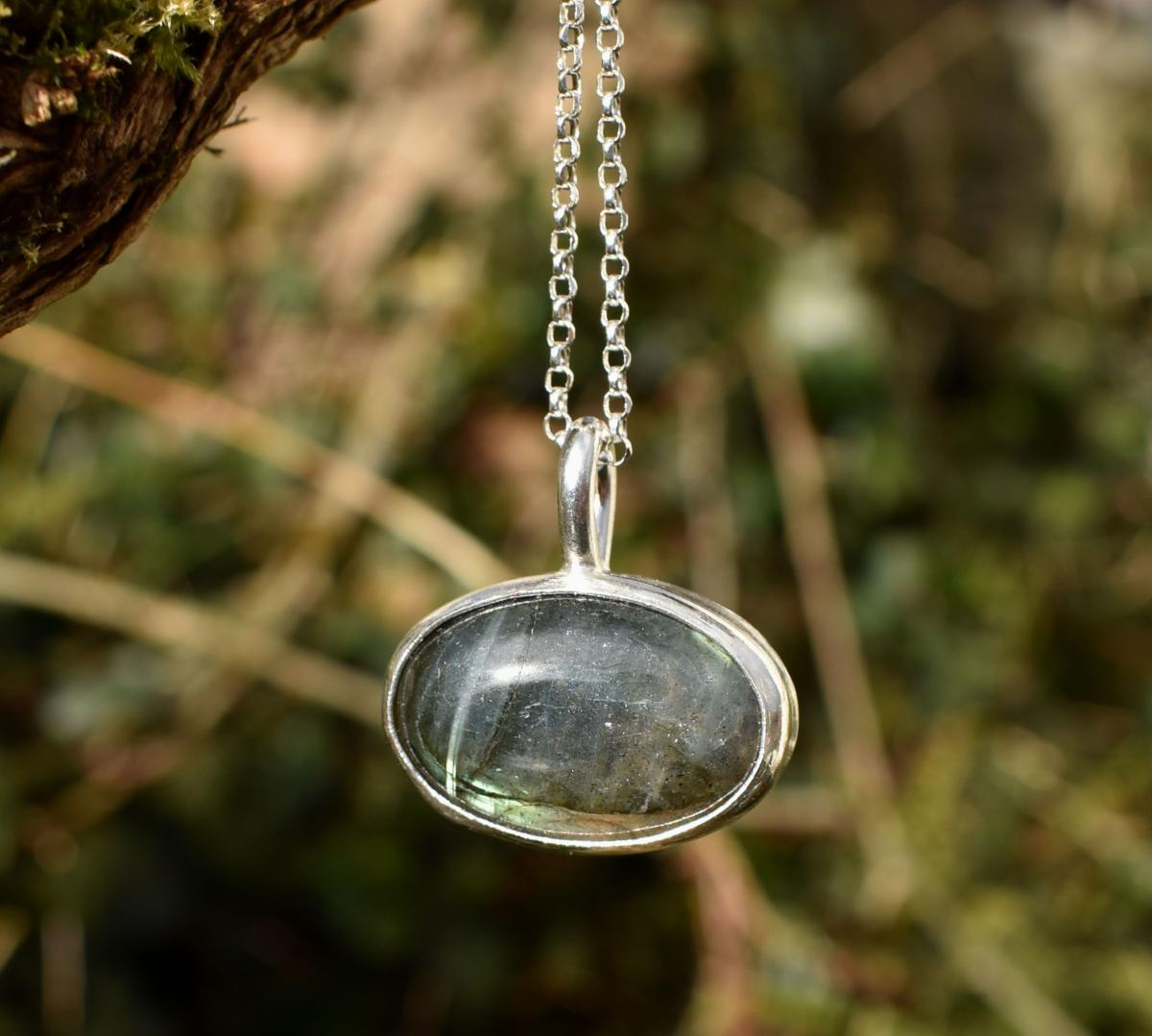 Handmade Labradorite Silver Pendant